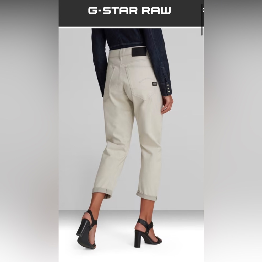 ARC 3D BOYFRIEND JEANS COLOR: ECRU SZ: 24/32